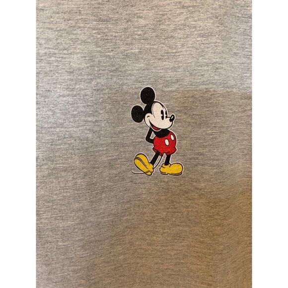 🍒 2/$20 🍒 Gray Heather Disney Mickey Mouse Logo T-shirt Large - Picture 2 of 6
